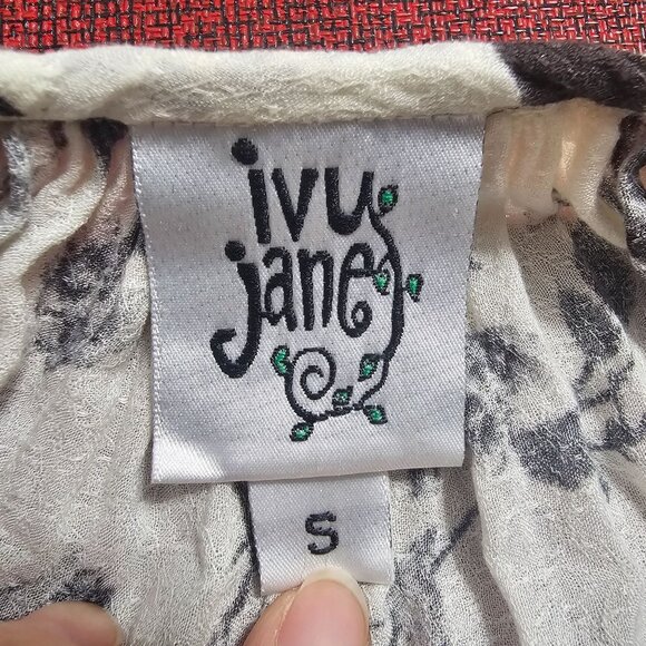 Ivy Jane Floral Print Tunic Top Sz S Viscose Floral Crochet Boho Hippie Peasant - Picture 6 of 12